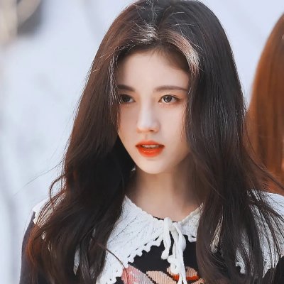 沼泽深处的女孩